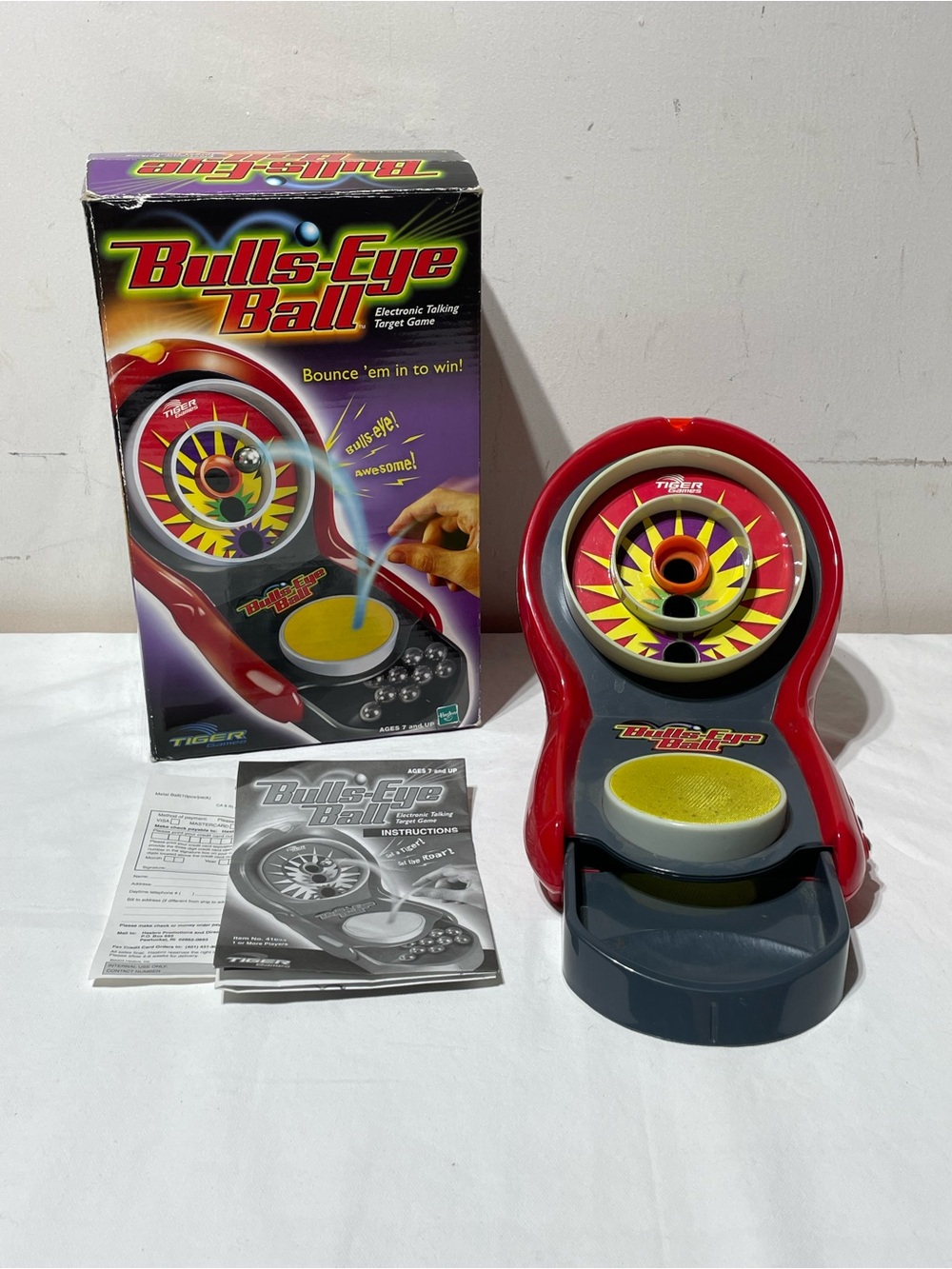 Vintage Y2K Bullseye Ball Target Game Hasbro In Box No Balls Tested Working